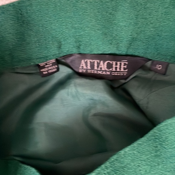 Attaché - Picture 3 of 3